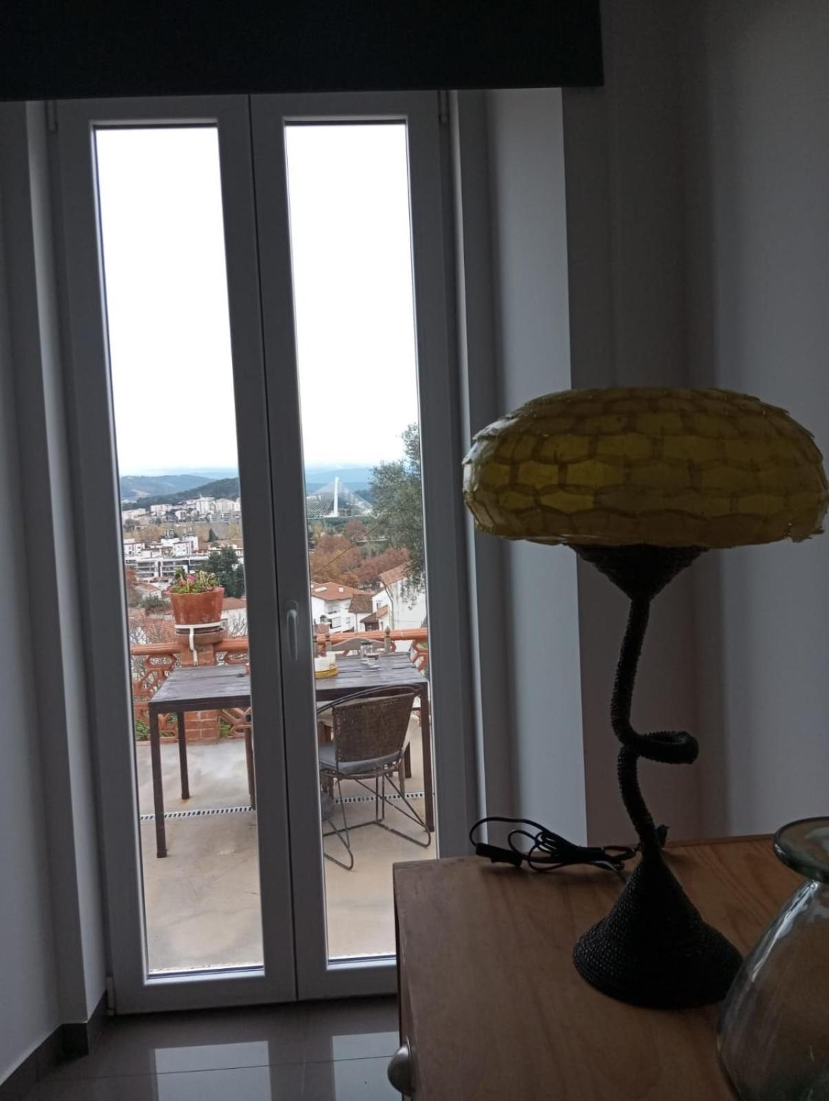 Casa Com Vista Sob A Cidade! Coimbra Kültér fotó